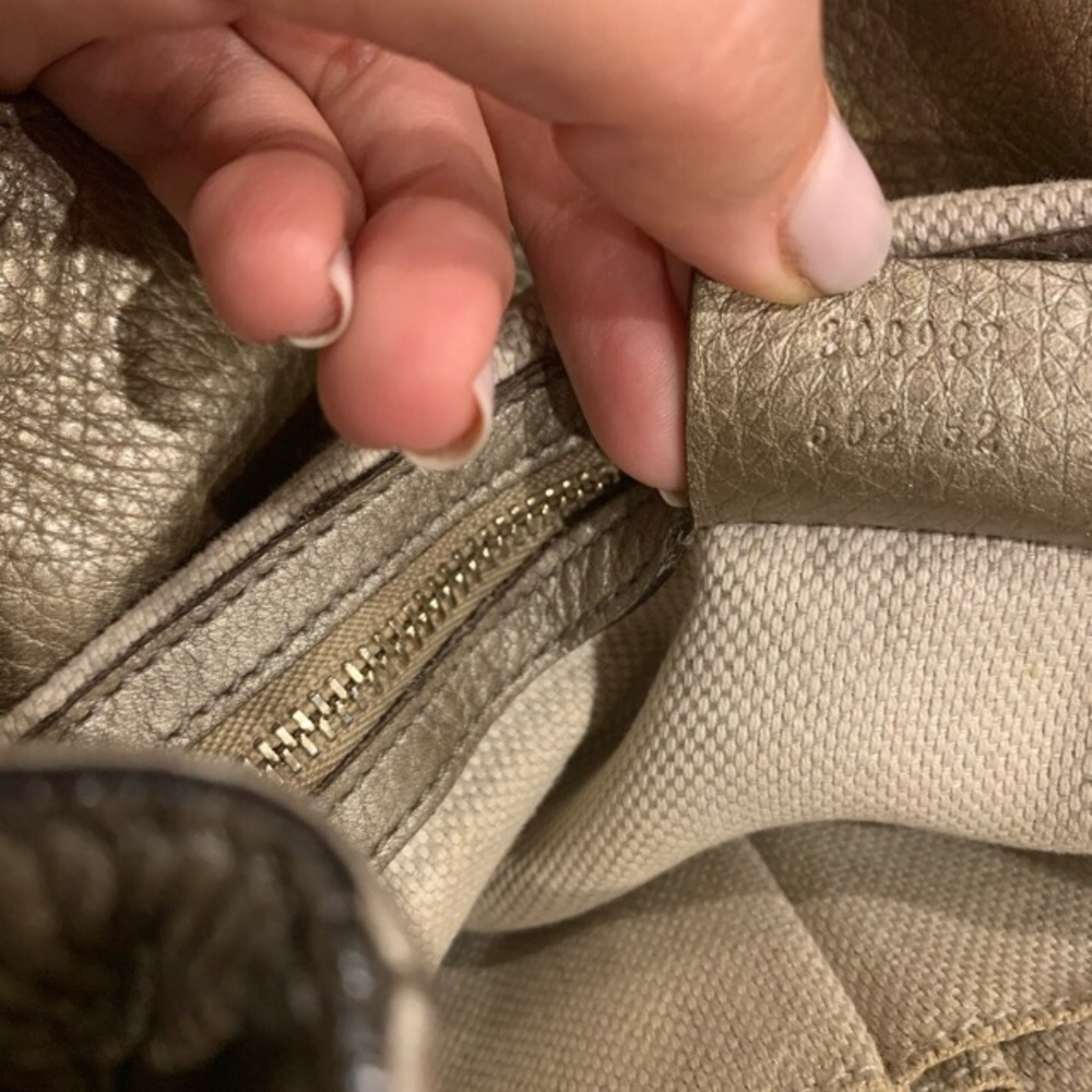 Brand new authentic Gucci Soho Gold Leather Bag - Picture 4 of 5